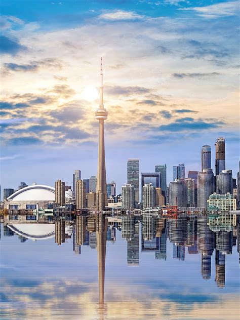 Toronto Commercial Real Estate Outlook 2023 | CBRE Canada