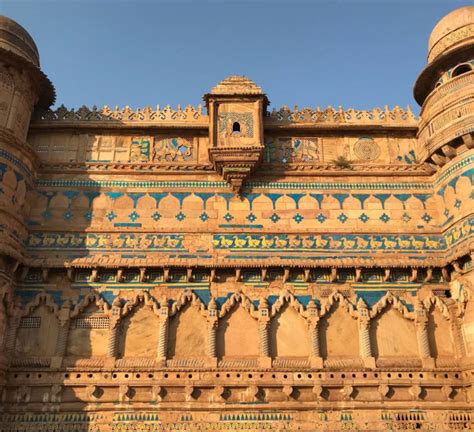 Gwalior Fort, History, Timings, Architecture, Entry Fee, Images