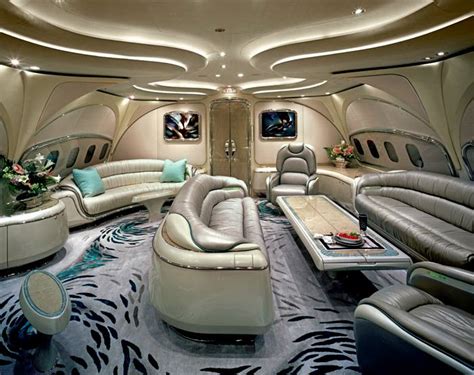 Private Jet Fuel Cost: How Much To Fill Your Plane? - AviationVector