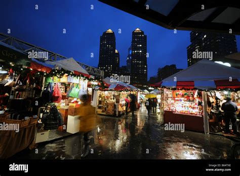 Union Square Christmas market during twilight Stock Photo - Alamy