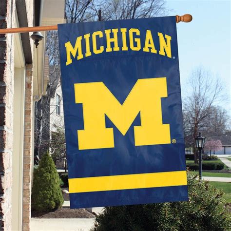 MICHIGAN WOLVERINES APPLIQUE BANNER HOUSE FLAG INDOOR OUTDOOR 44"X28" OVERSIZED | Fabric flags ...