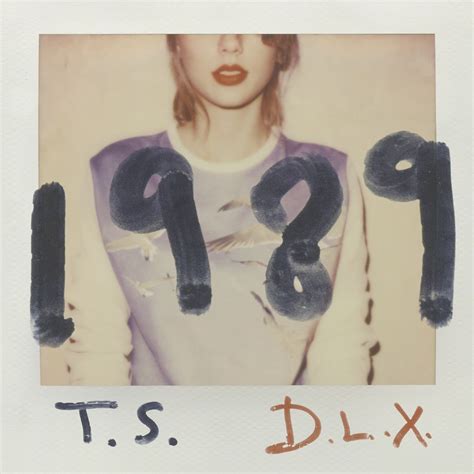 TAYLOR SWIFT – 1989 Album Booklet – HawtCelebs