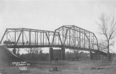 [Brazos River bridge in Rosenberg. The river is dry under the bridge ...