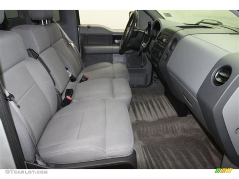 Medium Flint Interior 2006 Ford F150 STX Regular Cab Photo #67160459 | GTCarLot.com