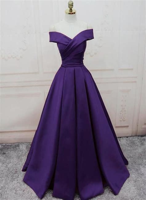 Pin by leah on Ballkleider | Prom dresses long, Long formal gowns, Purple prom dress