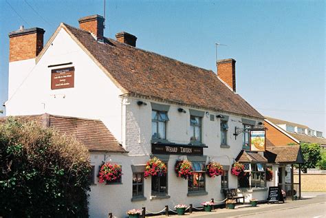 Pubs: Then & Now: #083 Wharf Tavern, Hockley Heath, Warks : 1986 to 2011