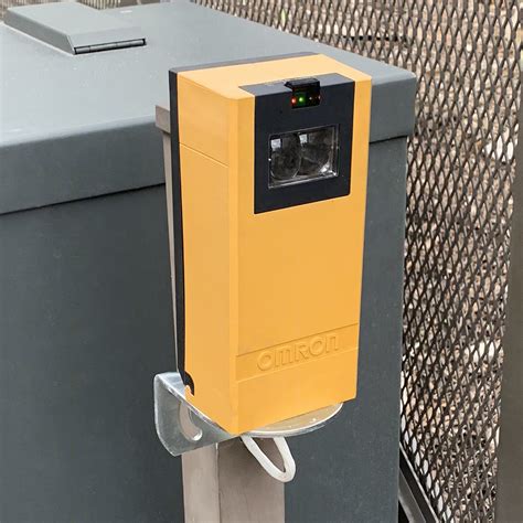 Linear 2500-150 Photo Eye with Reflector - Gate Opener Safety