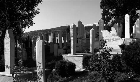 Graveyard | The Bosnian War was an international armed confl… | Flickr