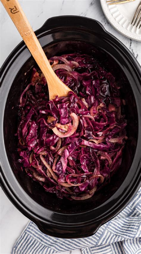 Slow Cooker Red Cabbage - The Magical Slow Cooker