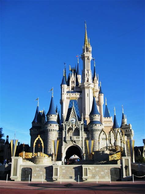 Cinderella Castle | Disney Wiki | Fandom