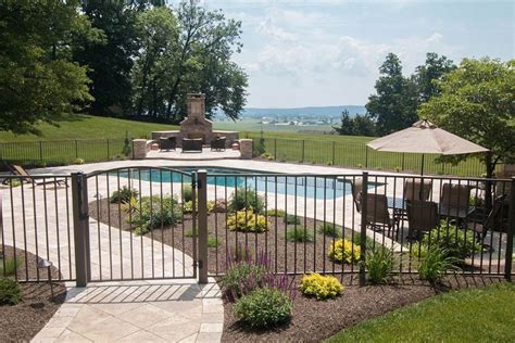 Pool Fence Designs, Pictures, & Regulations Explained | FFR Blog