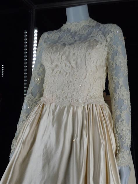 Wedding dress from Father of the Bride remake... | Hollywood Movie Costumes