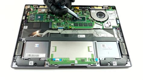 Inside Huawei MateBook X Pro (2020) – disassembly and upgrade options