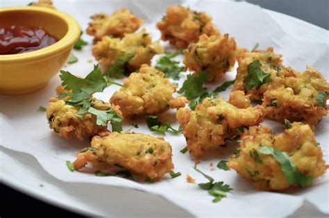 Makki Paneer Pakora Recipe by Archana's Kitchen