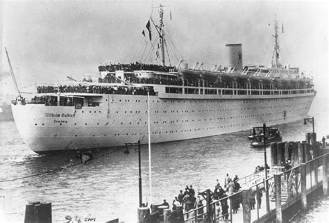 The Sinking of the MV Wilhelm Gustloff Is The Single Largest Maritime ...