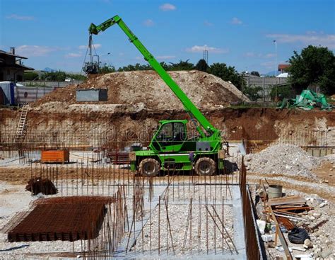 Green Telescopic Handler Crane Stock Photo - Image of building, residential: 91647654