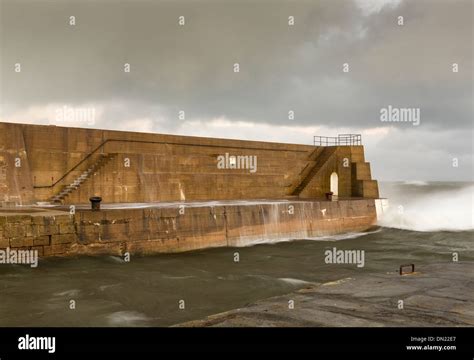 Lossiemouth harbour hi-res stock photography and images - Alamy