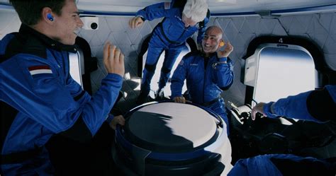 Blue Origin Safely Launches Four Commercial Astronauts to Sp