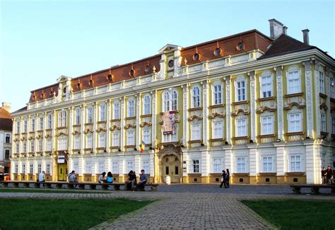 Baroque Palace (Art Museum) (Timisoara, 1754) | Structurae