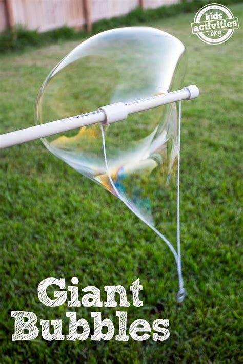 Easy BIG BUBBLES: Giant Bubble Solution Recipe & DIY Giant Bubble Wand ...