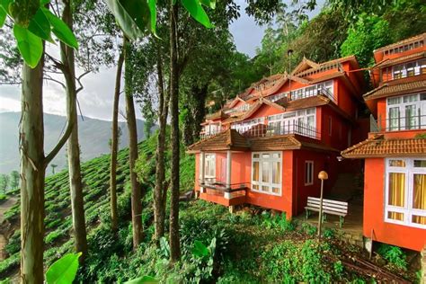 Top 10 Hotels in Munnar Kerala, Munnar hotels rooms for stay