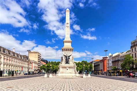 Monumento dos Restauradores Obelisk - Baixa Chiado, Lisbon | Monuments | Portugal Travel Guide