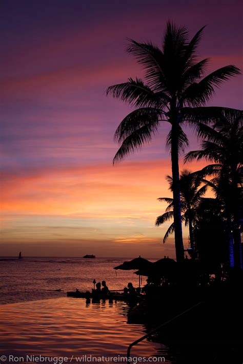 Sunset, Waikiki Beach | Honolulu, Hawaii. | Photos by Ron Niebrugge