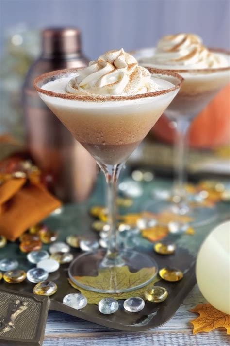 Best Pumpkin Pie Martini Recipe | Besto Blog