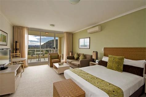 Mantra Ettalong Beach Resort - Compare Deals