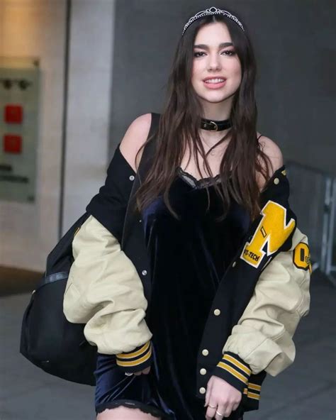 Dua Lipa 03/10/2023 • CelebMafia