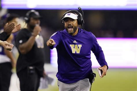 Washington Fires Coach Jimmy Lake After Less Than 2 Seasons - Bloomberg