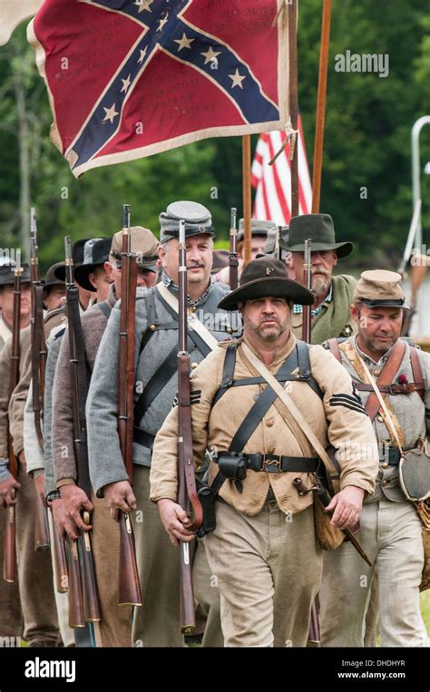 Confederate soldiers at the Thunder on the Roanoke Civil War ...