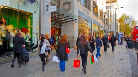 Oxford Street - Shopping Area - visitlondon.com