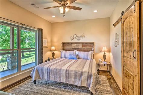 11 Hot Springs Airbnb Rentals Near Downtown and Lake Hamilton