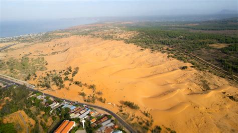 Mui Ne Sand Dunes Vietnam: Review & Tips