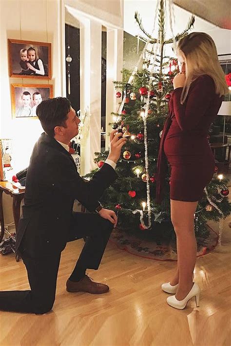 21 Christmas Proposal Ideas To Make Dream Come True | Oh So Perfect Proposal