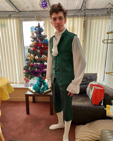 My Hamilton costume : r/hamiltonmusical