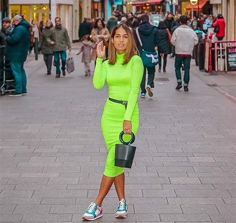 21 Best Neon Outfit Ideas for Summer 2019 - StayGlam