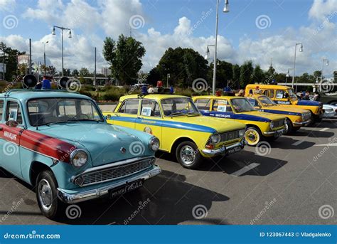 Exhibition of Old Soviet Police Cars on Prospekt Mira Moscow Editorial ...