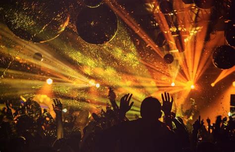 15 Best Places to Experience the Nightlife in Bangalore