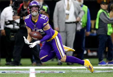 Adam Thielen Injury: Vikings WR Hurts Ankle, Gets Stitches