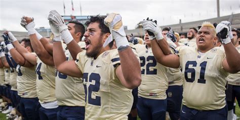 When visiting Mexico City, signs of NFL popularity are everywhere