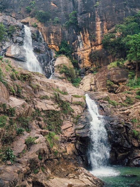 RAVANA FALLS, SRI LANKA | Traxplorio