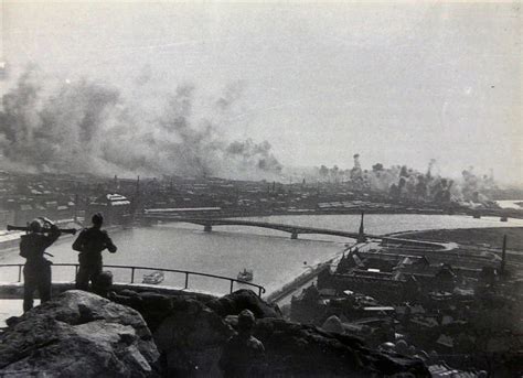 Siege of Budapest, 1944 [910×660]