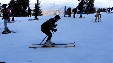 Kufri Skiing - Snow Adventure Sports Activities - Shimla || Himachal ...