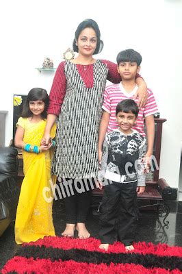 Rajini with her children’s | Entertainment News