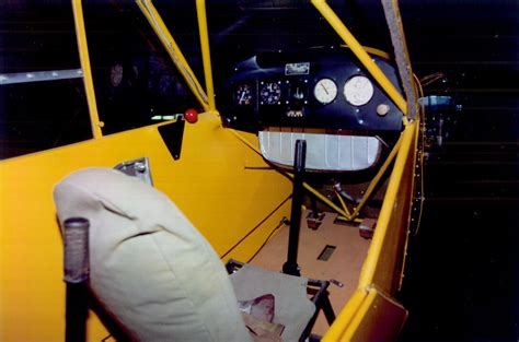 Piper J-3 Cockpit