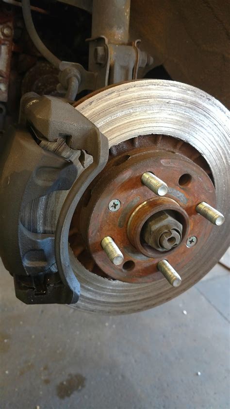 I think my brakes are making noise. 🤔 : r/Justrolledintotheshop