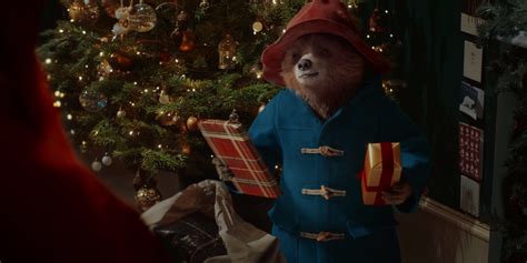 Paddington stars in the Marks & Spencer Christmas 2017 advert ...