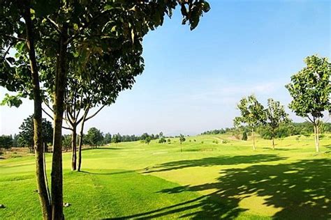 Gold Canyon Golf Course near Chiang Mai, Thailand - GolfLux